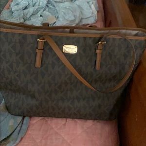 Michael Kors Tote Bag Purse. Large. Fantastic cond
